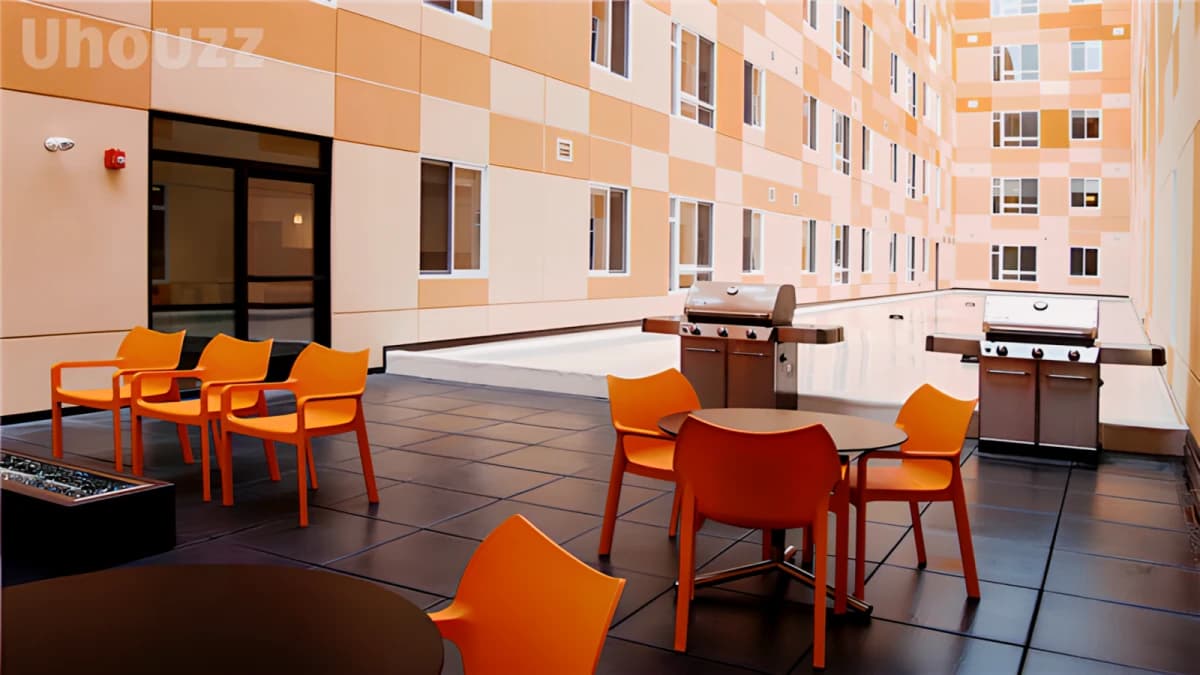 Outdoor Features