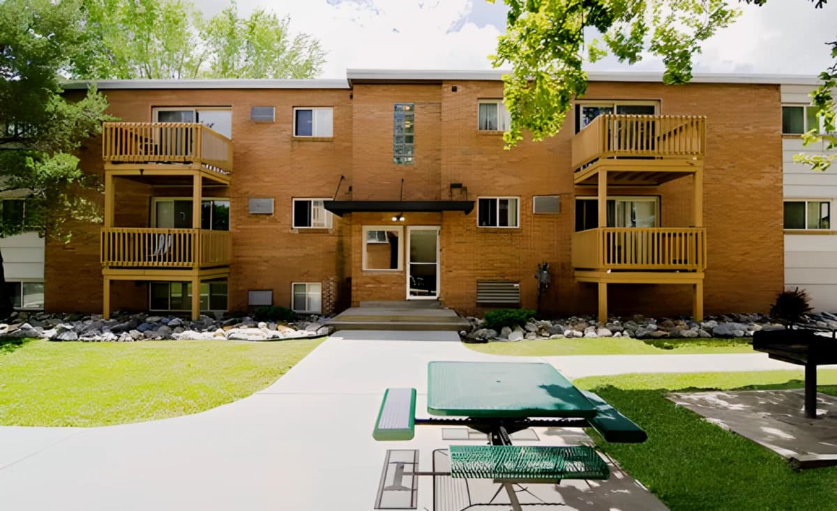 Cedar Street Apartments image 2