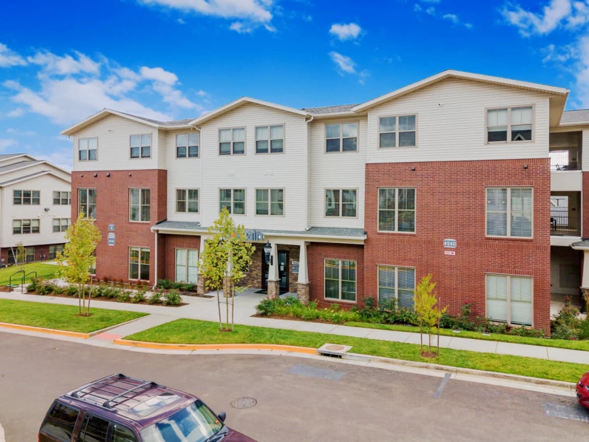 Yugo Corvallis Domain