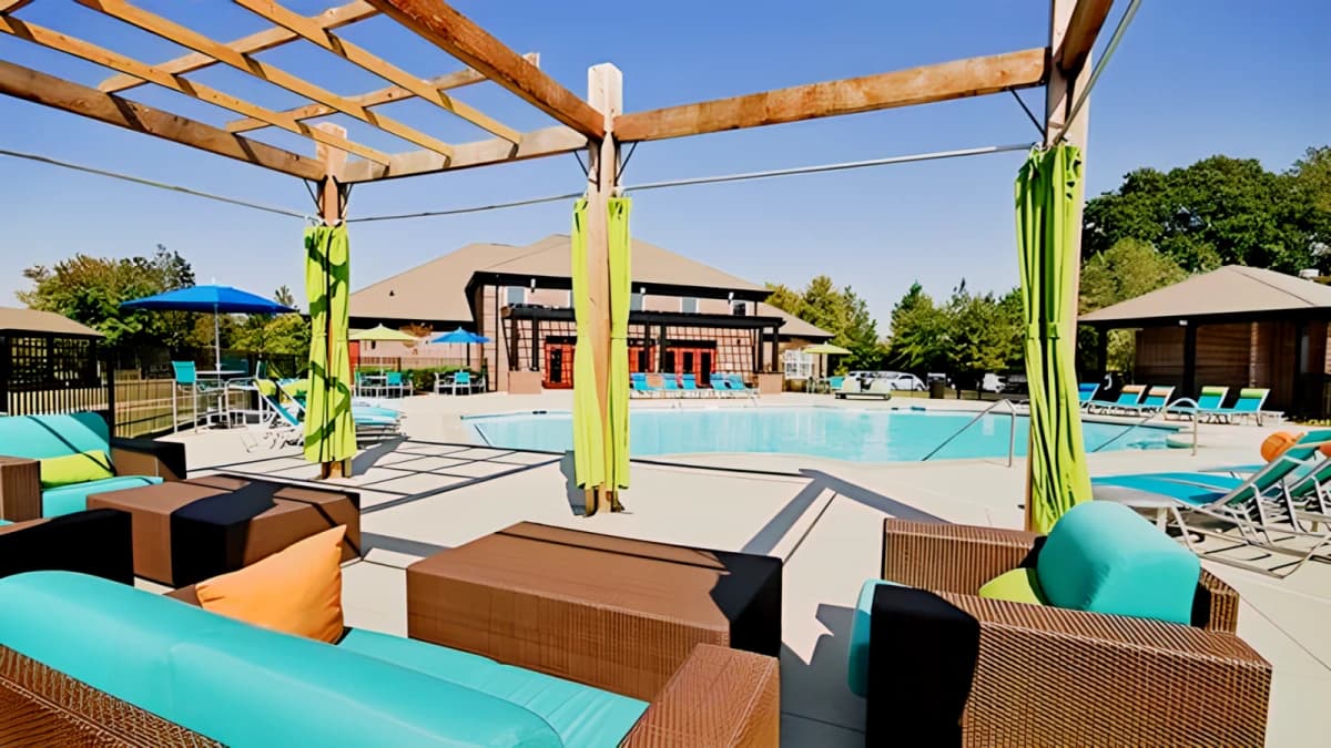 Outdoor Features