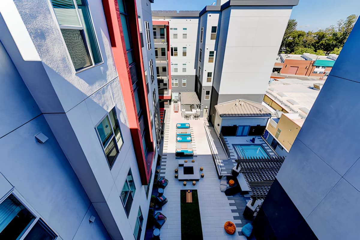 Outdoor Features