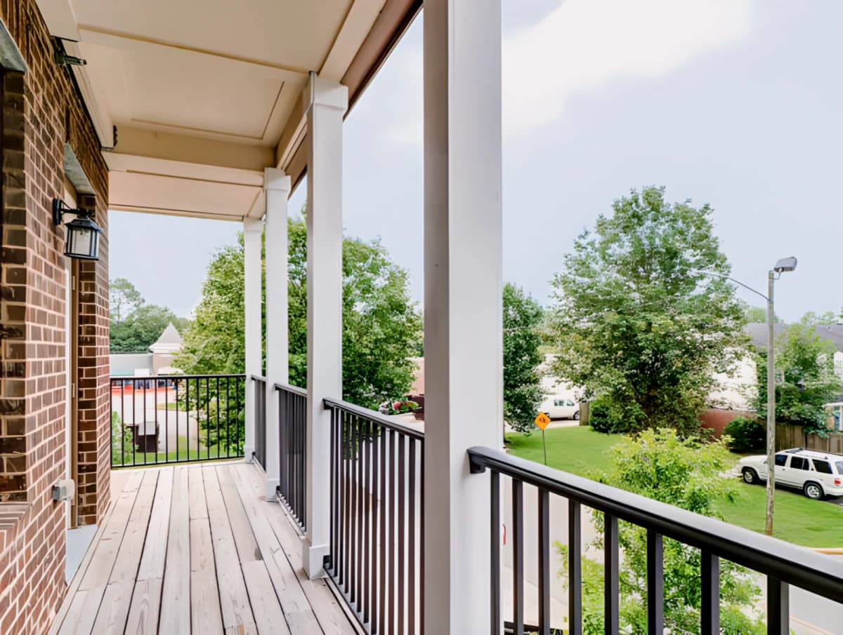 Outdoor Features