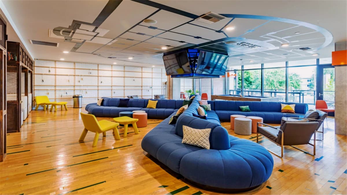 Hub On Campus East Lansing image