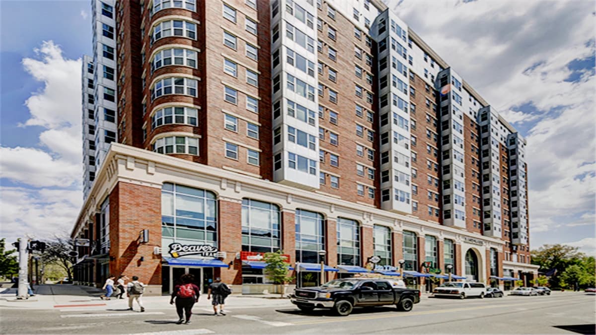 Landmark Apartments image 2