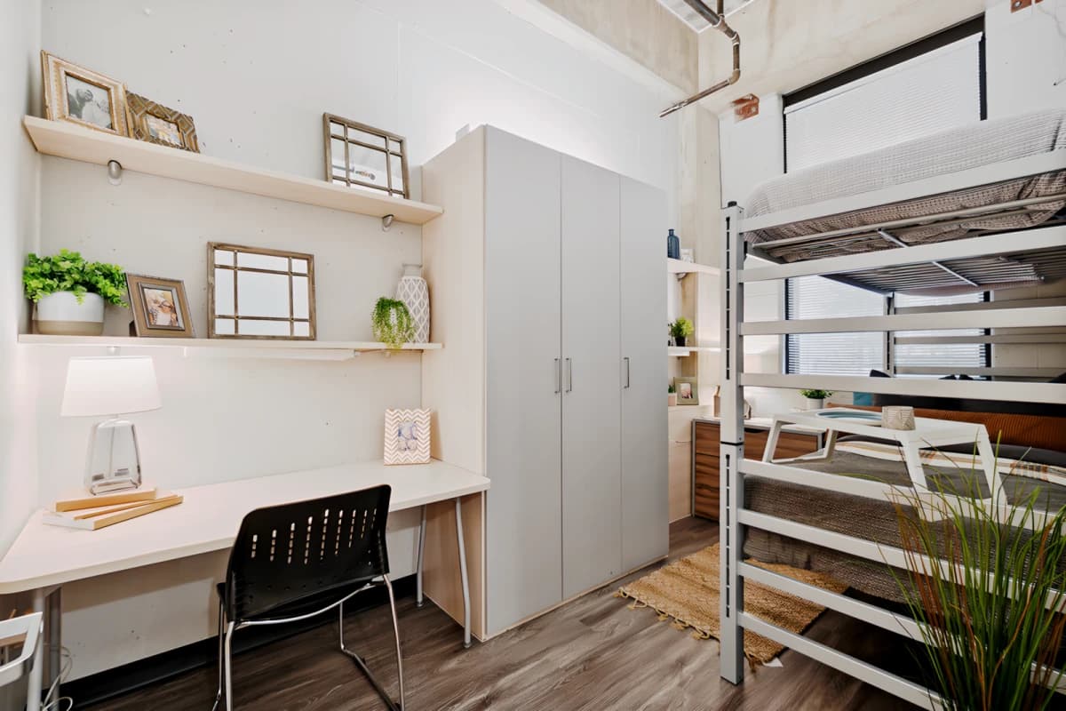Z Place image