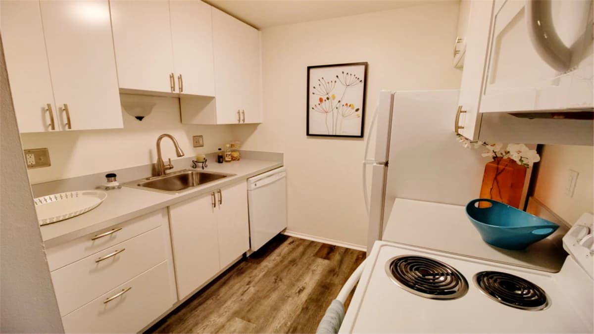 Broadview Apartments image