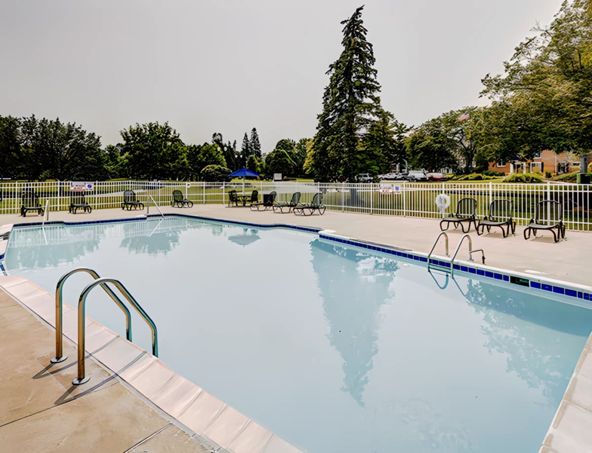 Willowtree Apartments and Tower image