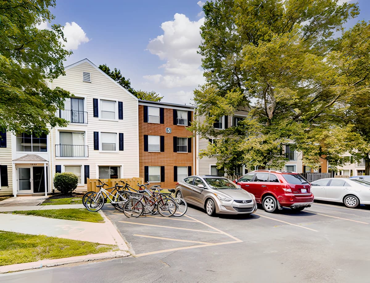 Willowtree Apartments and Tower image