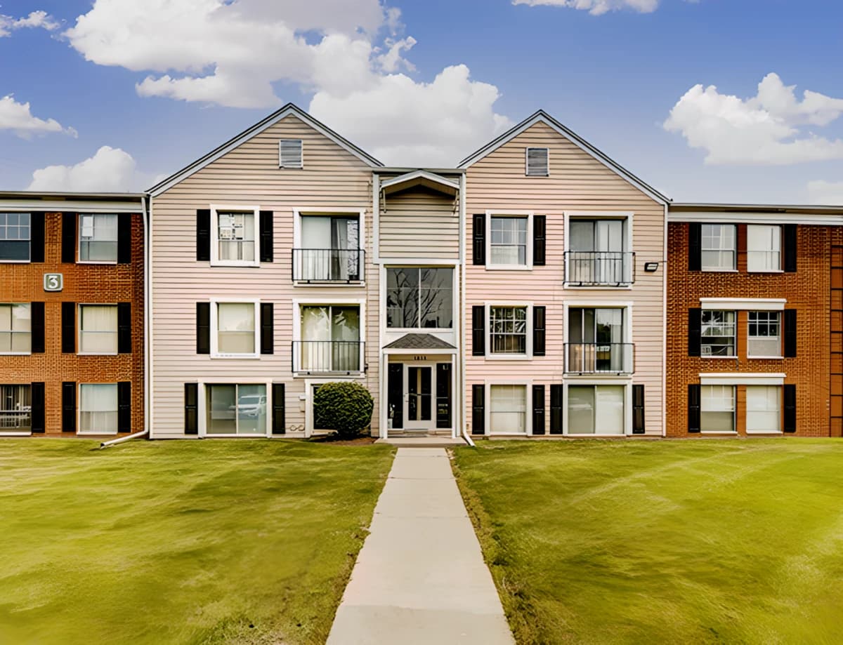 Willowtree Apartments and Tower image 3
