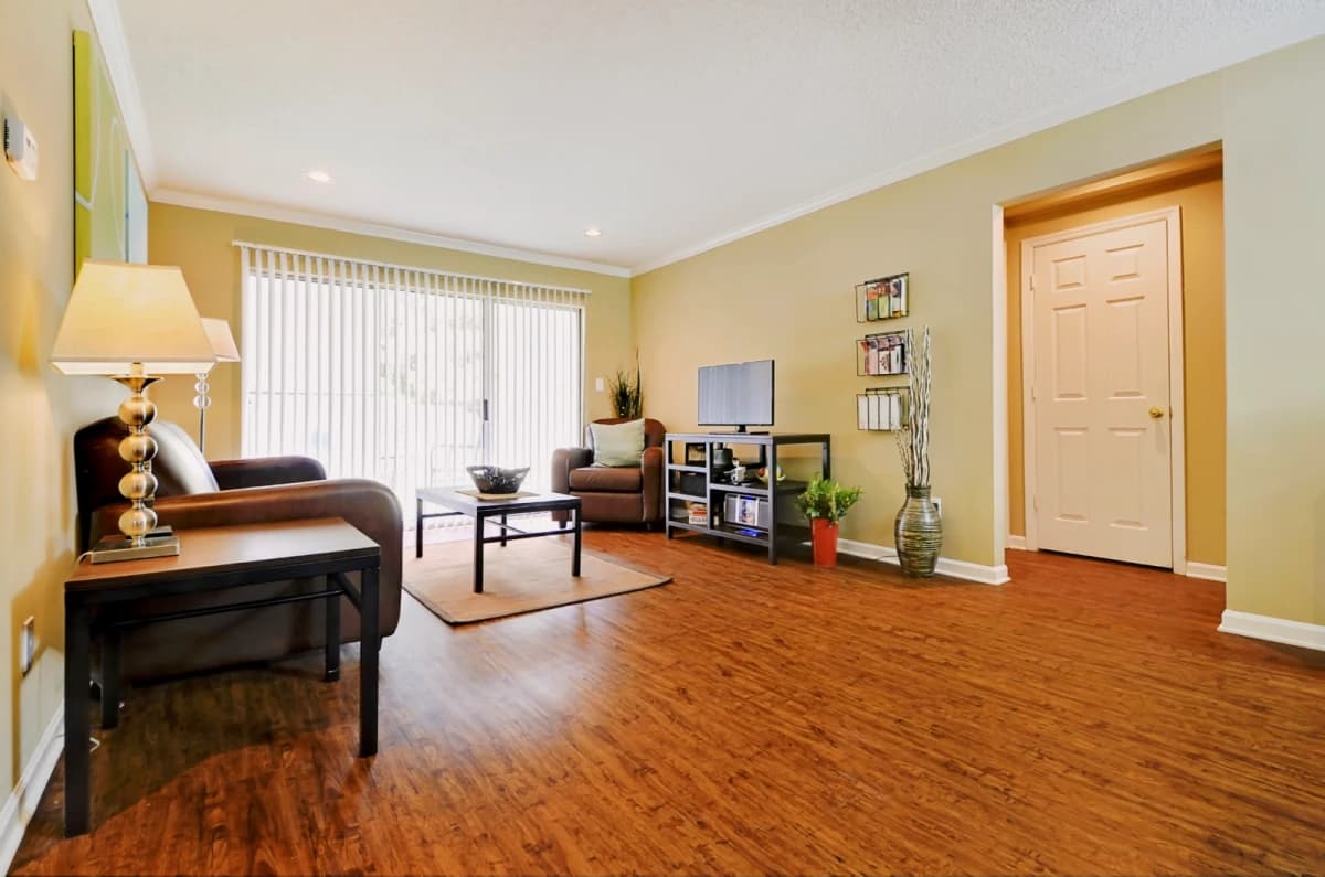 Enclave 425 image