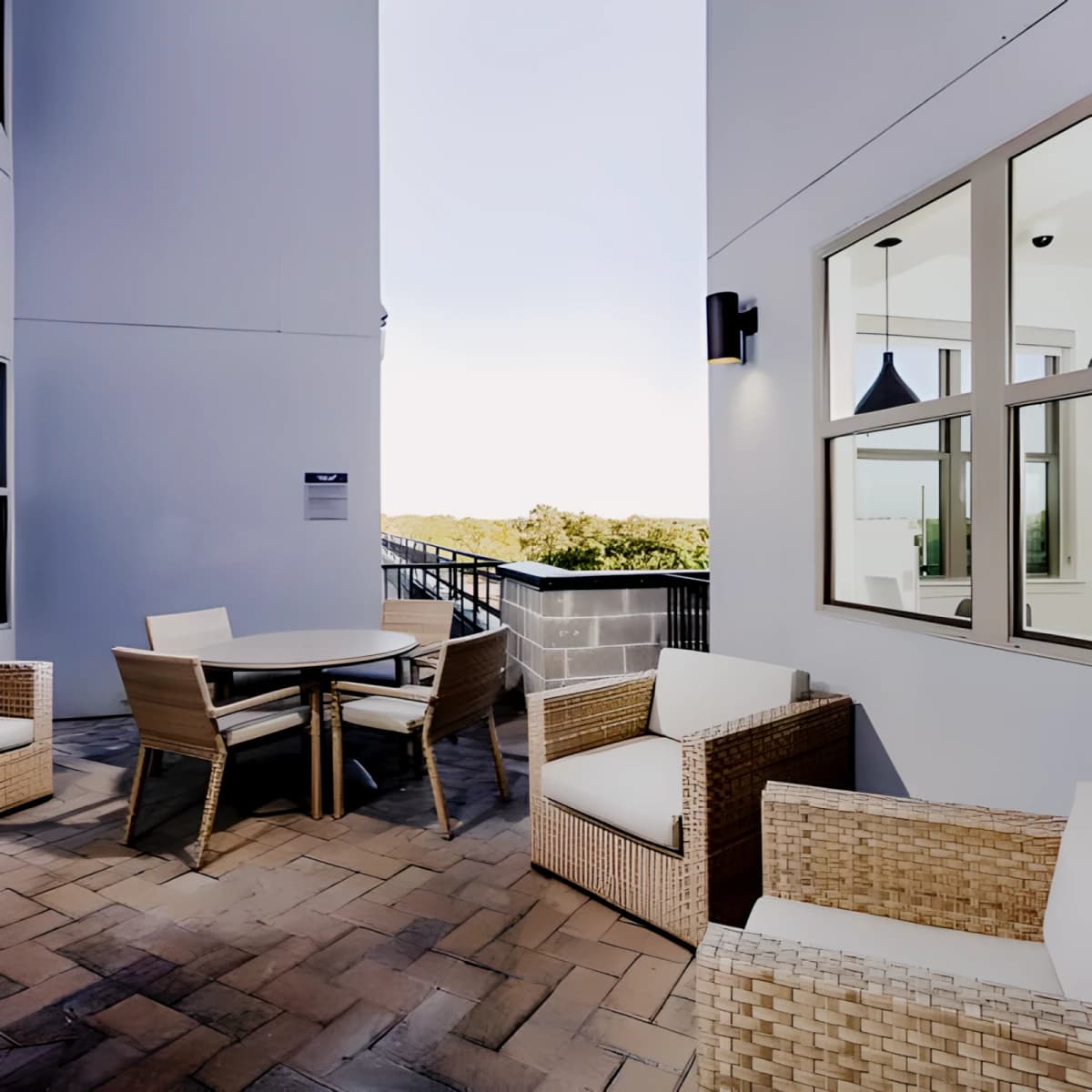 Outdoor Features