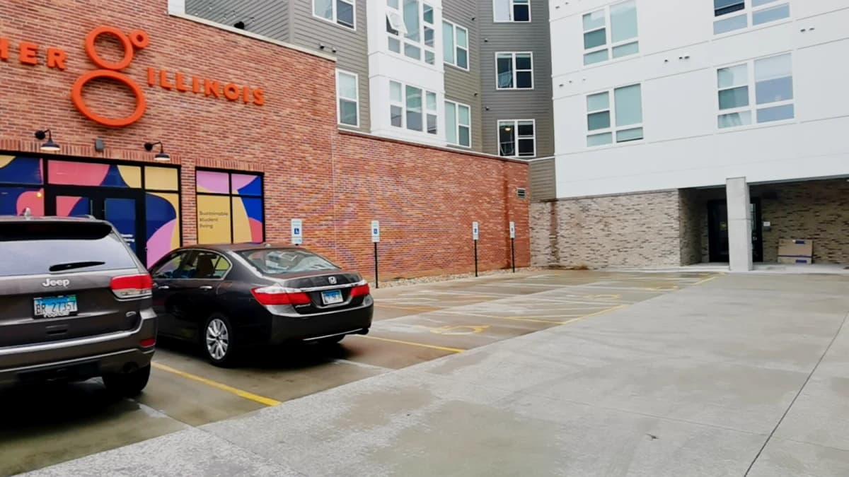 Yugo Urbana Illinois image