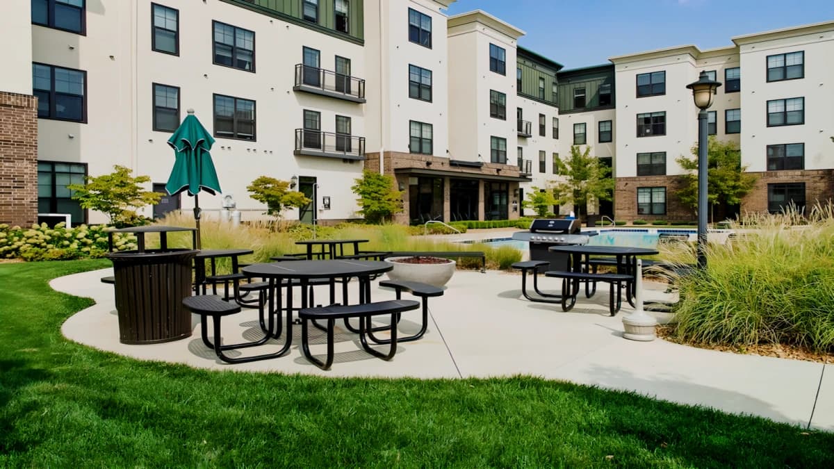 Outdoor Features