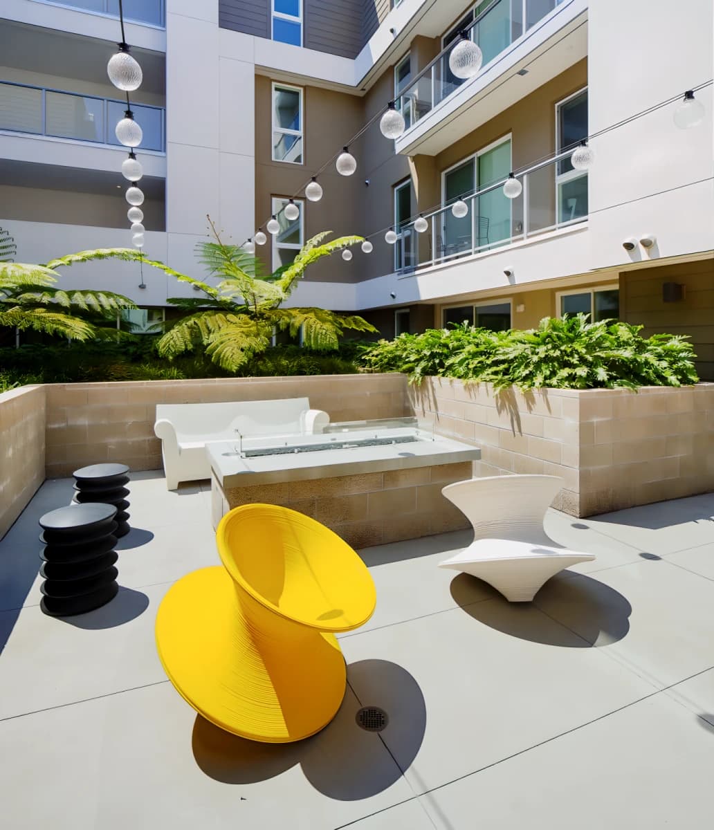 Outdoor Features