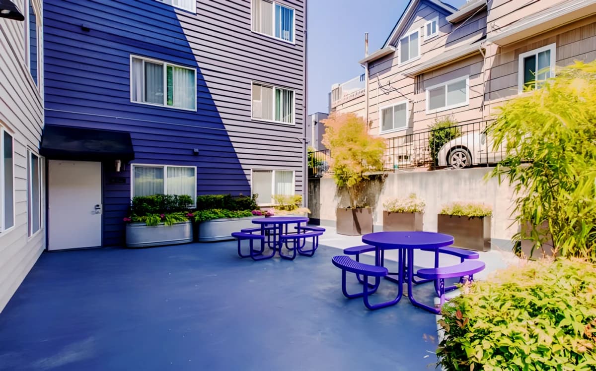 Outdoor Features