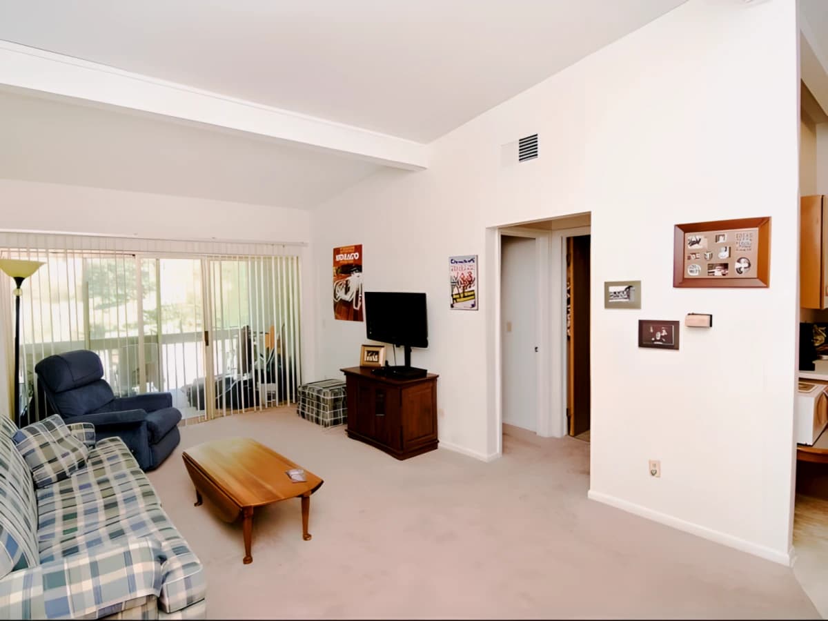 1016 Chester Apartments image