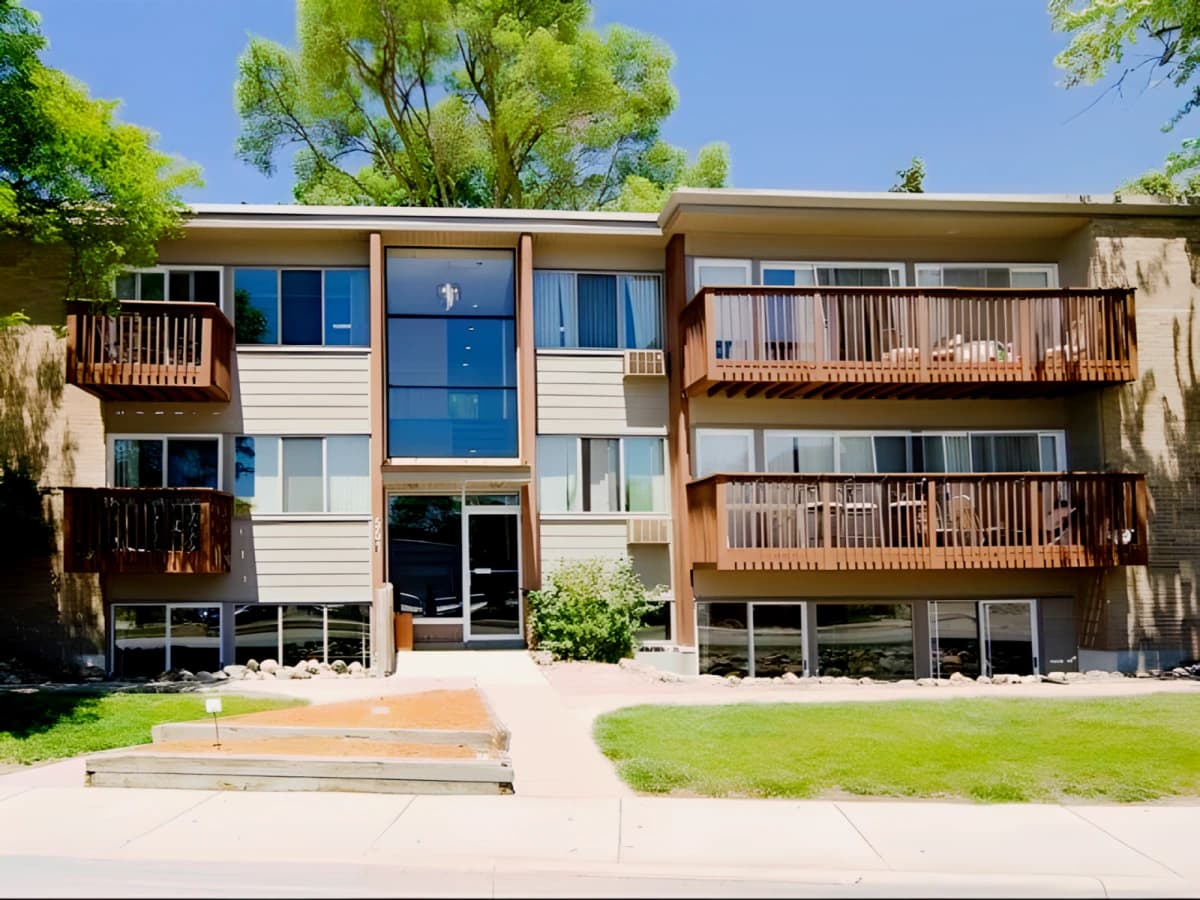 Albert Apartments