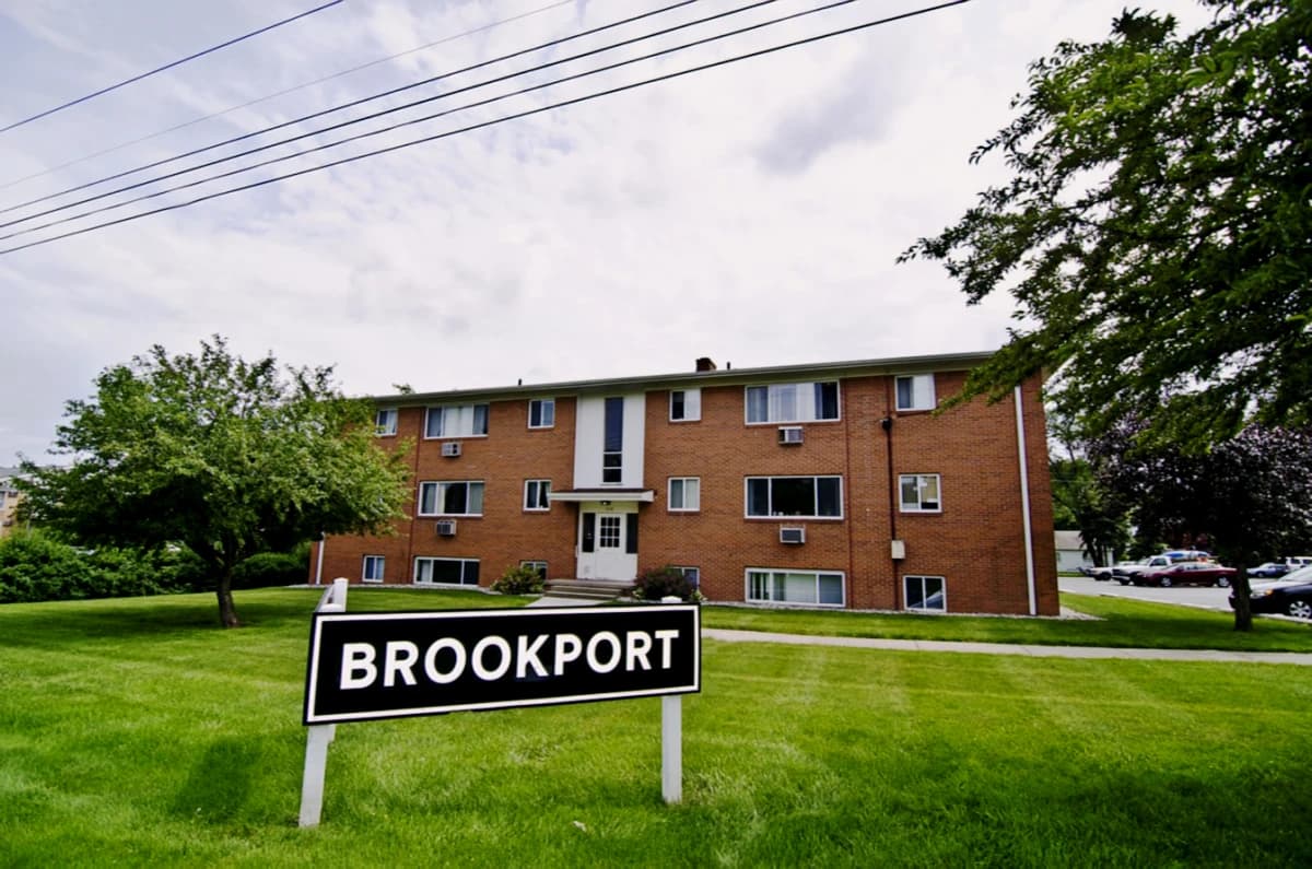 Brookport Apartments image 2