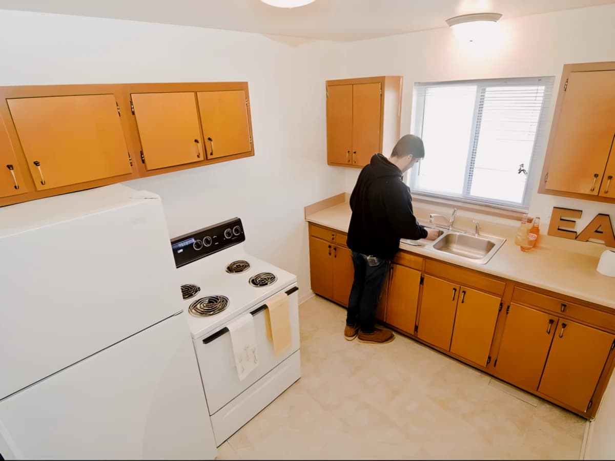 Brookport Apartments image 5