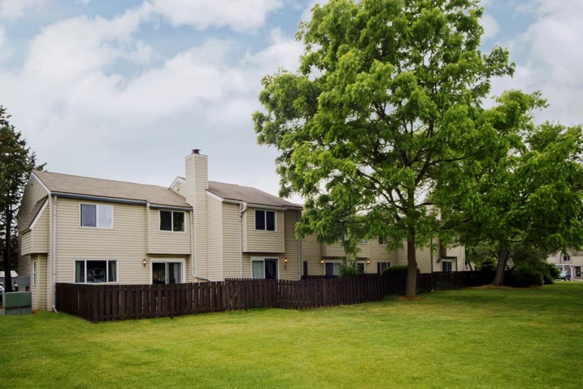 Carriage Hill East Apartments and Townhomes