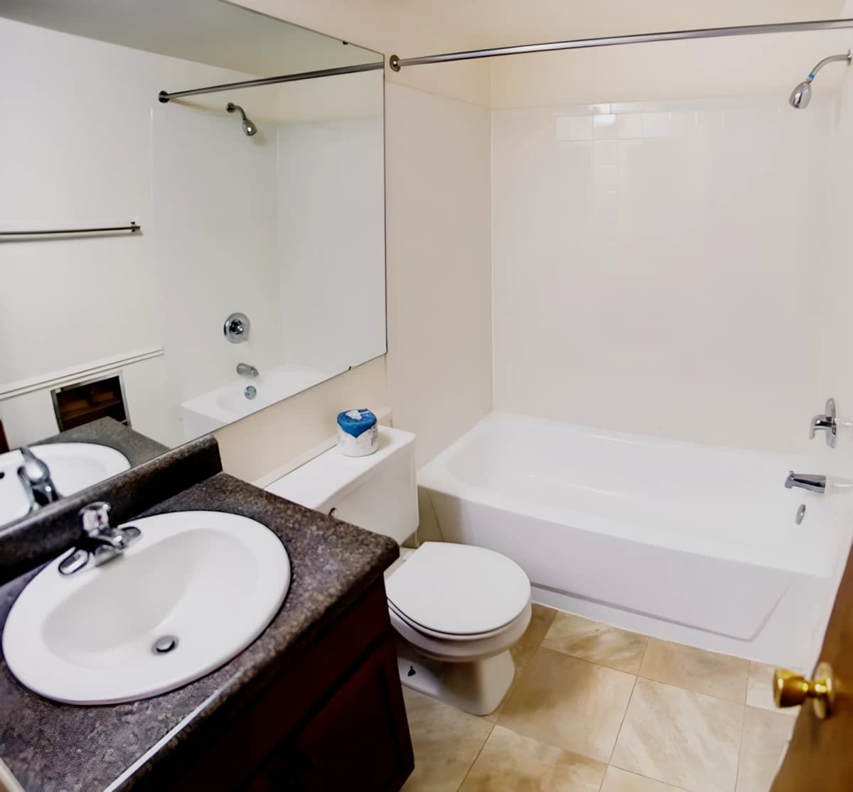 Courtyard Flatlets image