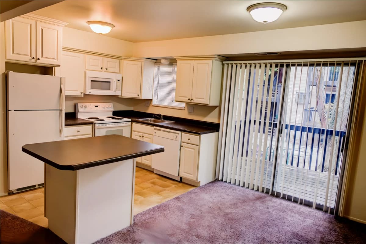Courtyard Flatlets image