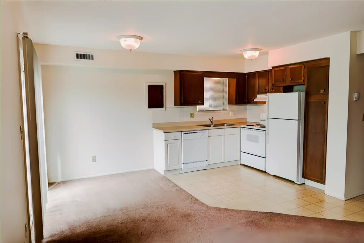 Courtyard Flatlets image