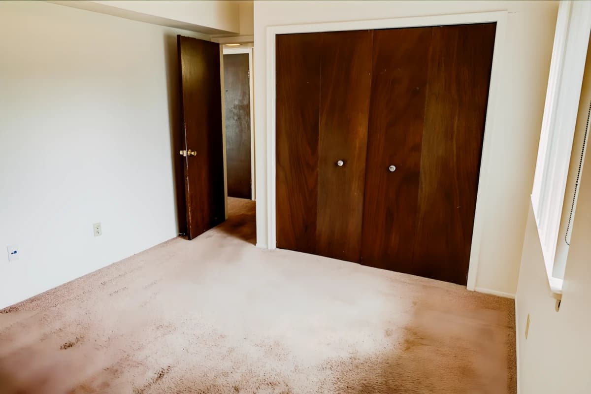 Courtyard Flatlets image
