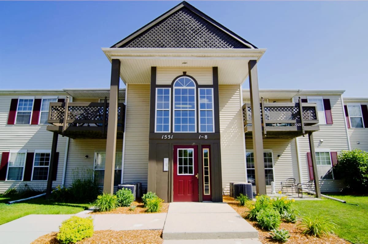 Eastwind Apartments image 4