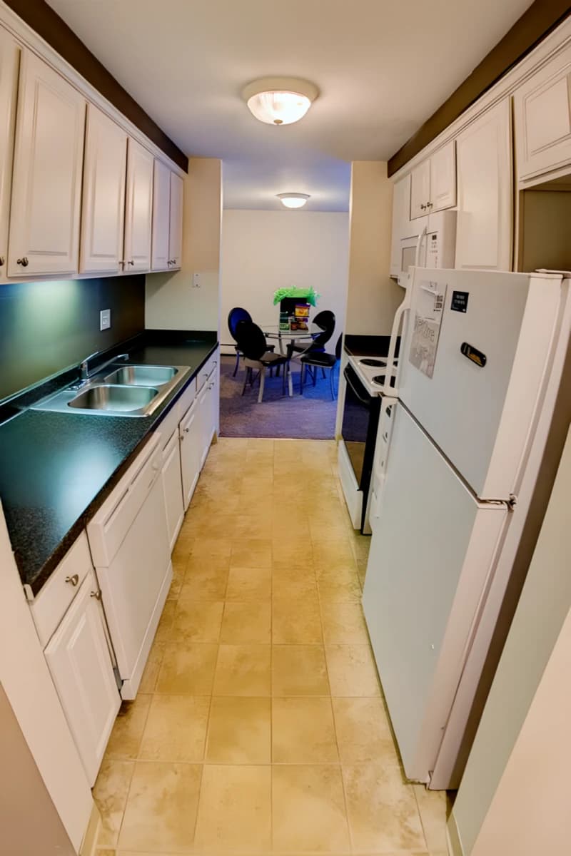 Delta Arms Apartments image