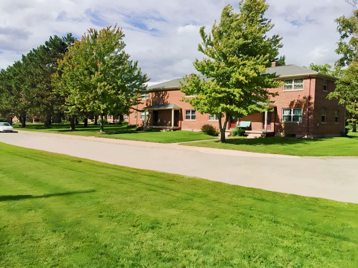 Amber Square Apartments image 3