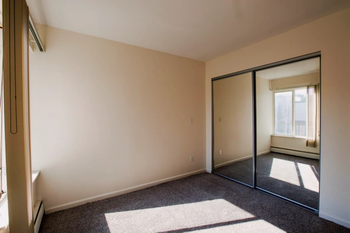 Eden Roc Apartments image