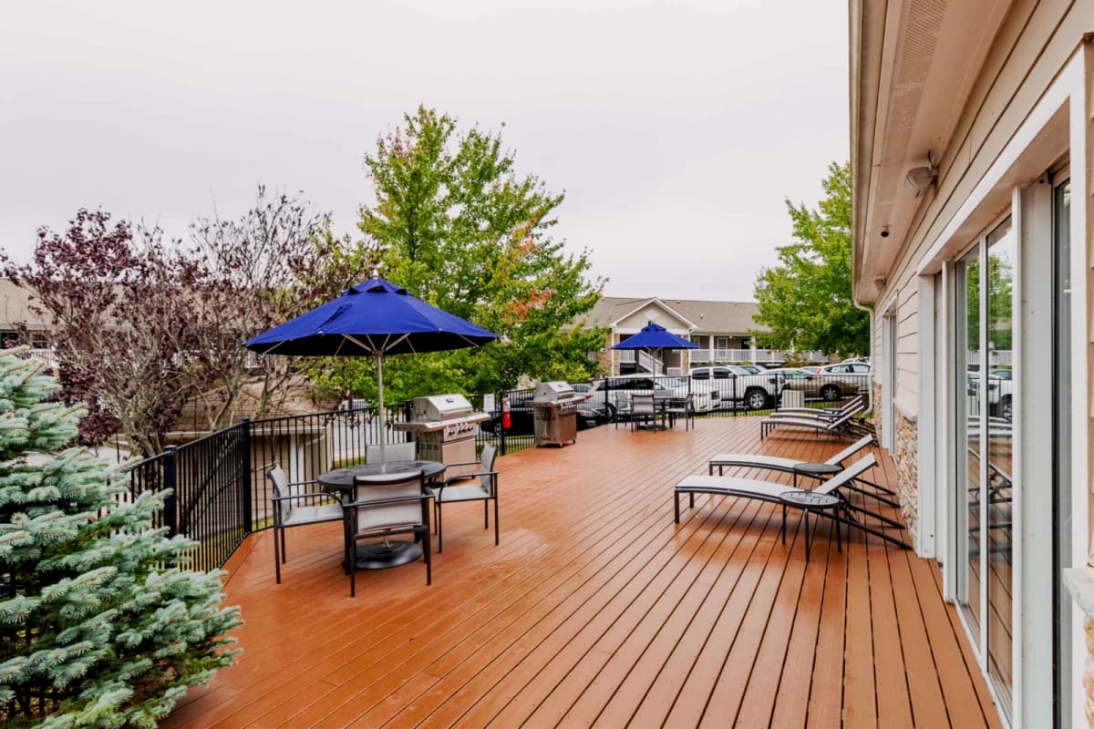 Outdoor Features