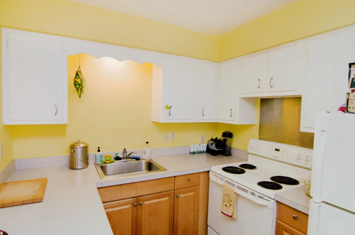 Kimberly House Apartments image
