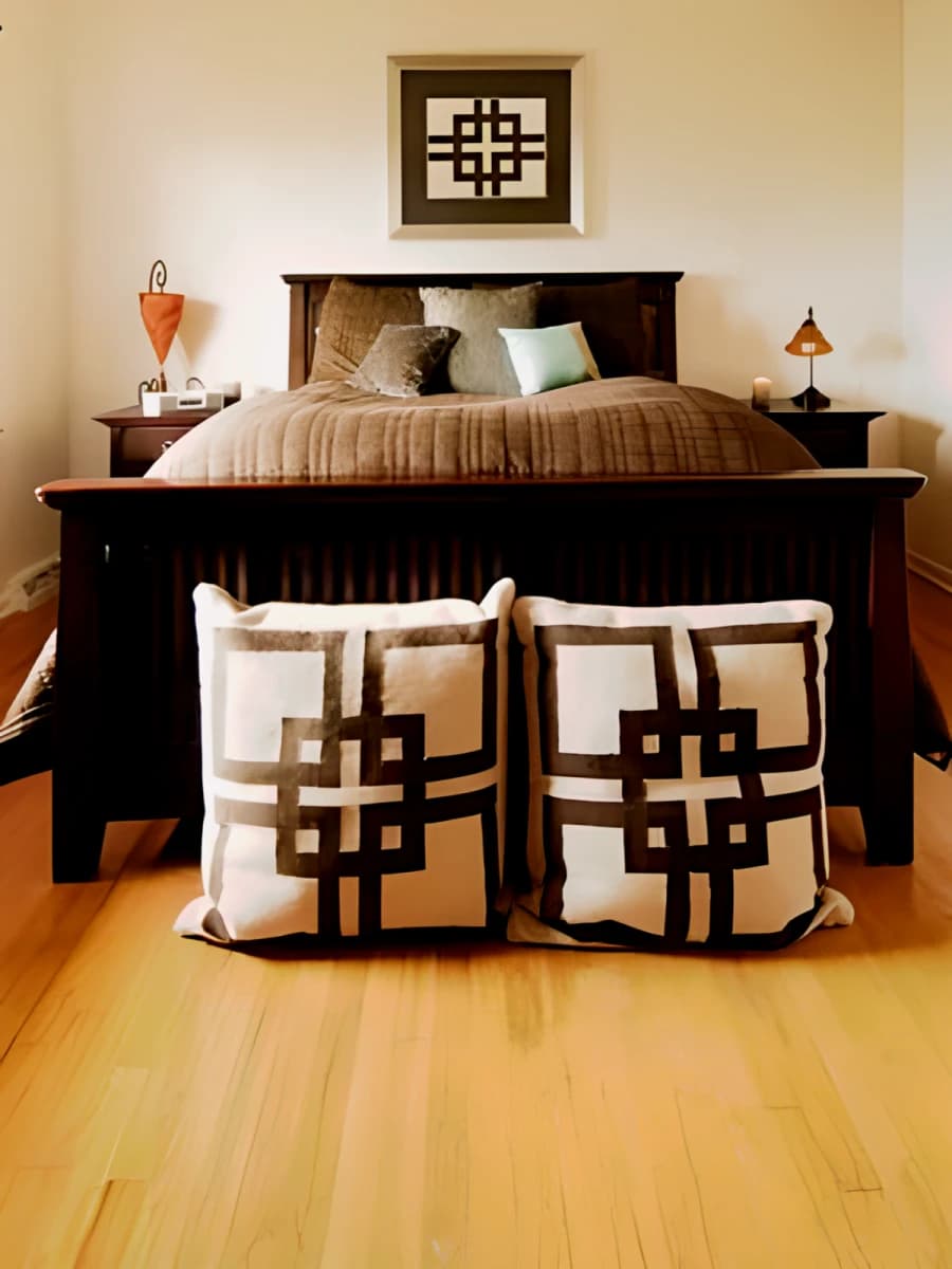 Holiday Townhomes image 2