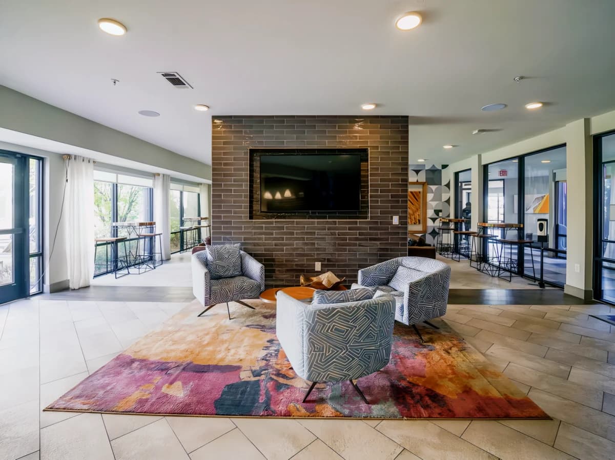 Yugo Atlanta Summerhill image