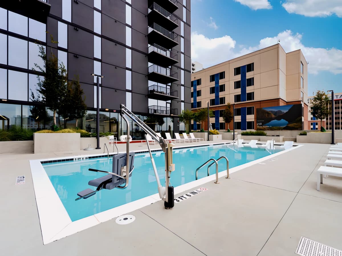 Reflection Student Apartments image