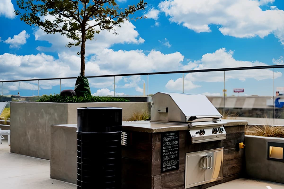 Outdoor Features