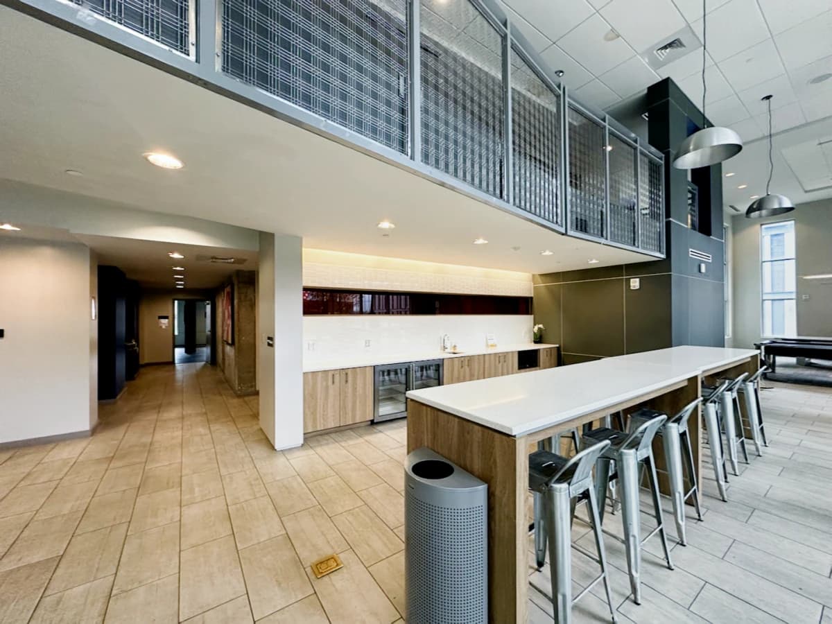 University House Midtown image