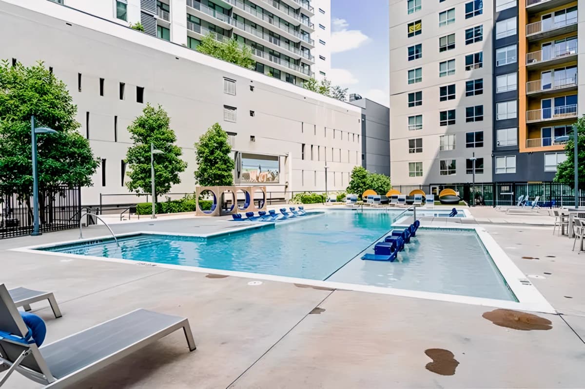 University House Midtown image