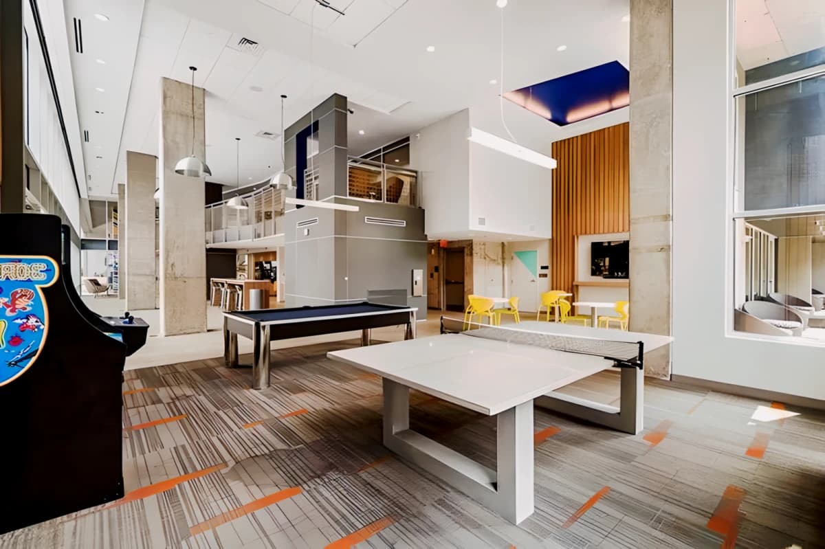 University House Midtown image