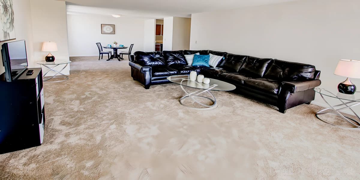 Jefferson Tower Apartments image