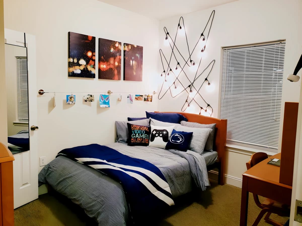 Campus Heights image