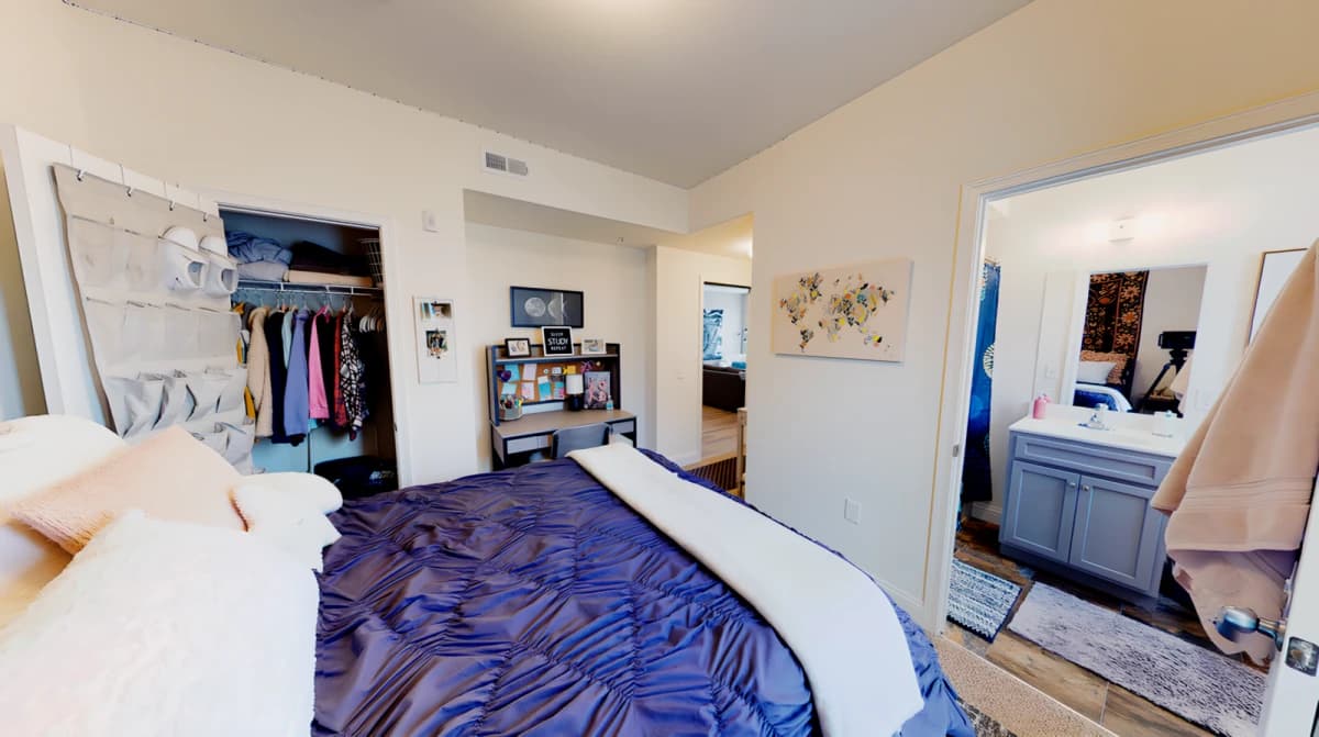 Campus Heights image