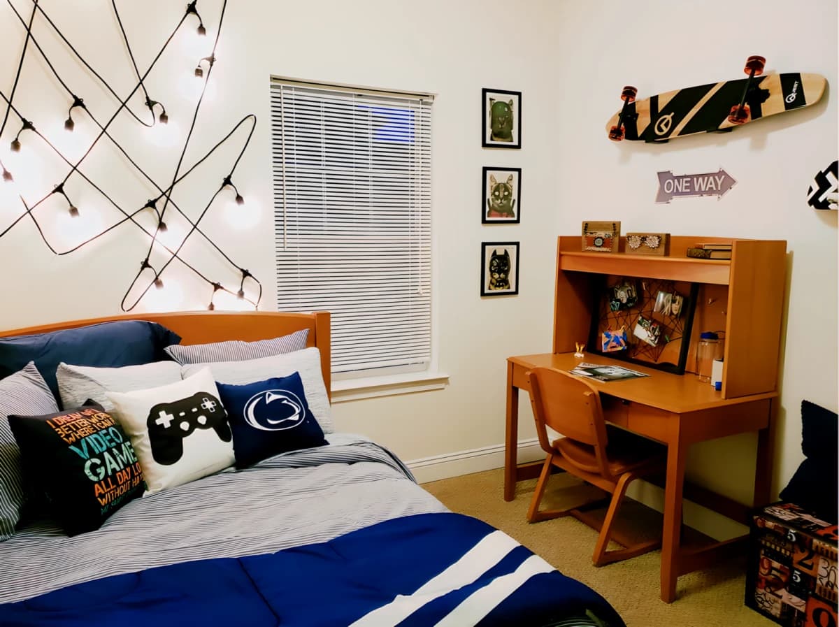 Campus Heights image