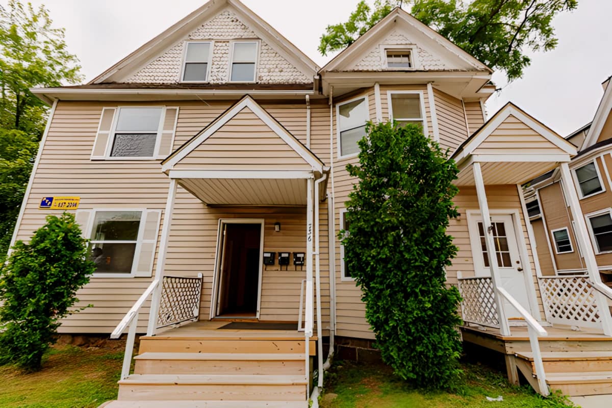 736 South State Street image 2