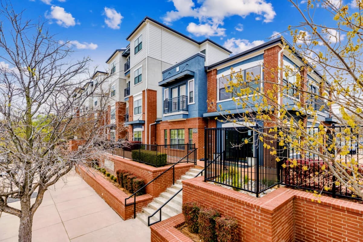 Midtown Urban Student Housing image 4