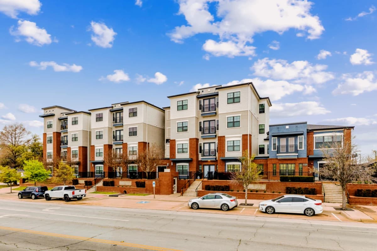 Midtown Urban Student Housing image 5