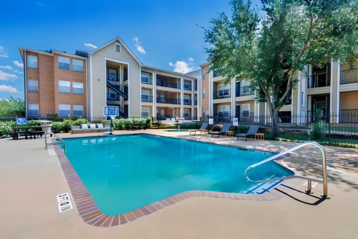 Centennial Court Apartments- Student Housing image
