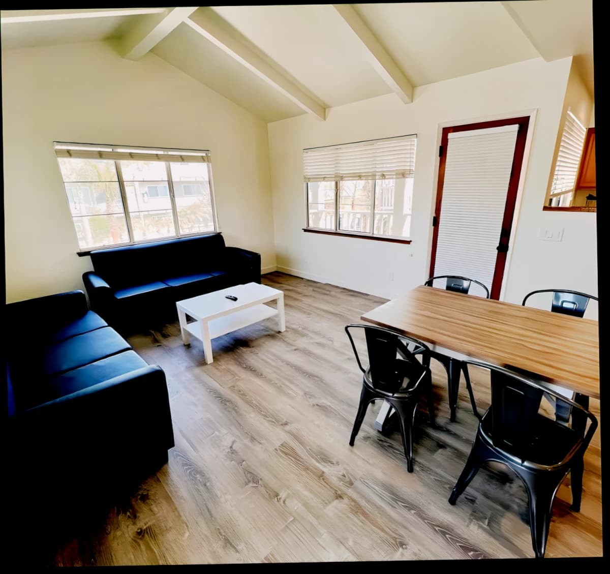 Abrego Apartments image 5